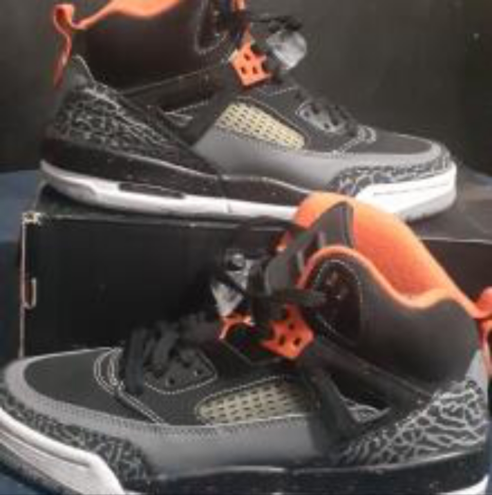 Jordan Spizike Sneakers